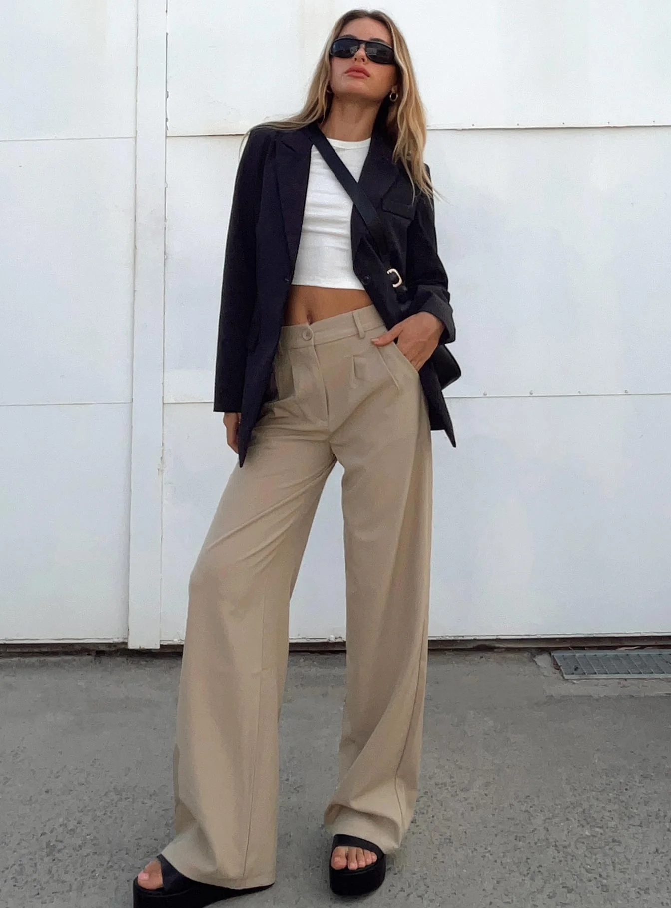 Archer Pants Taupe - Image 11
