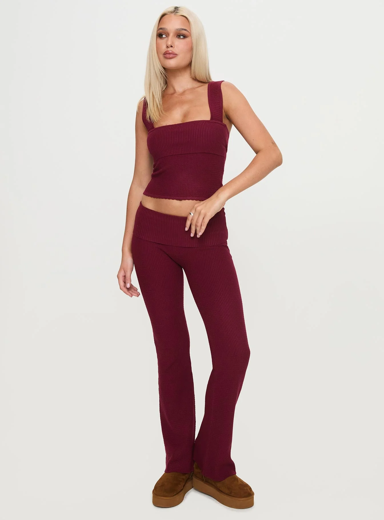 Closed Eyes Flared Pants Maroon - Image 3