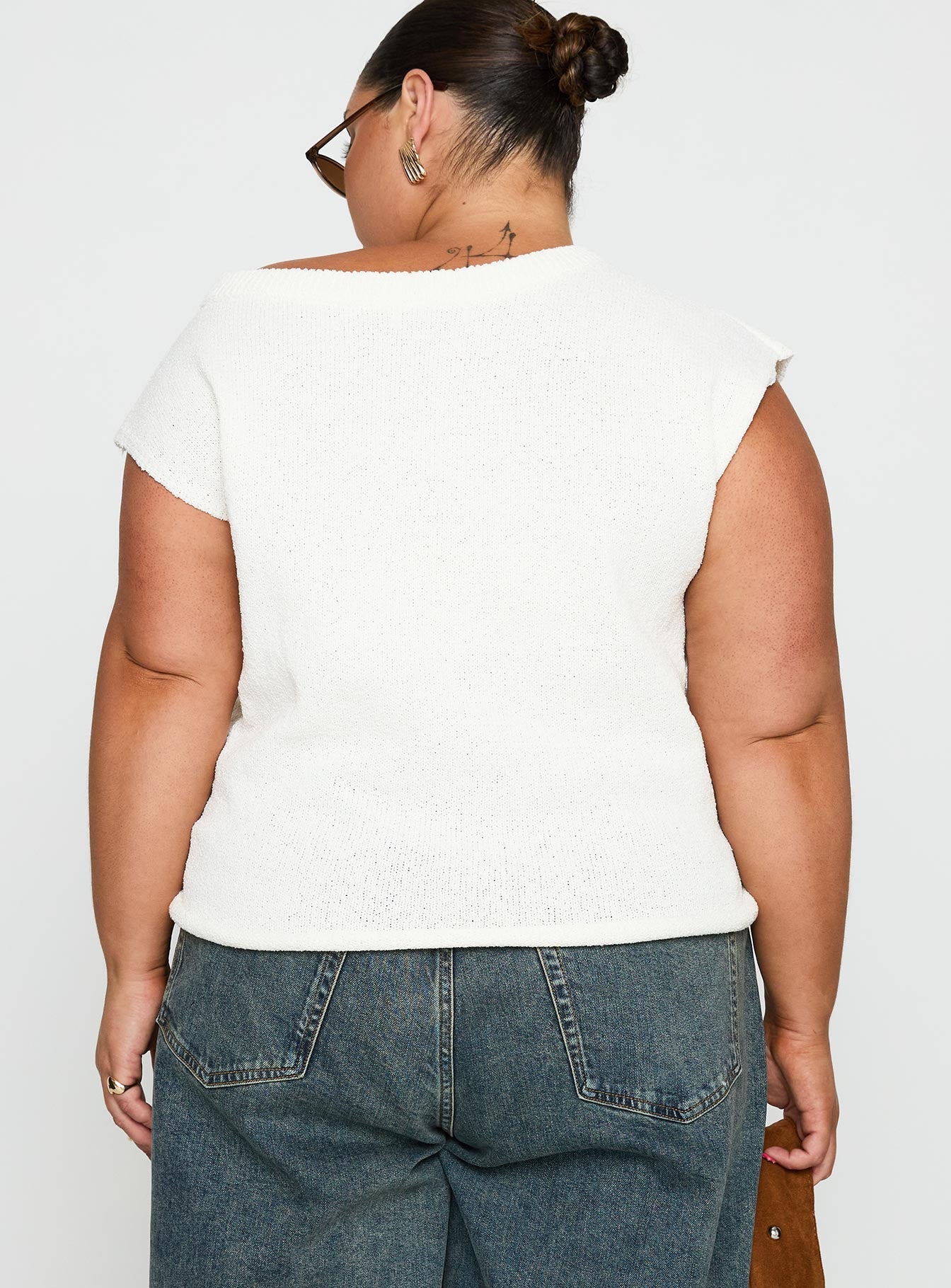 Ashfield Off Shoulder Top White Curve - Image 5