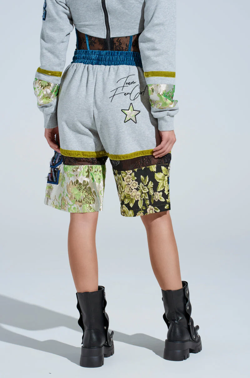 ATHLETIC CHIC SHORTS - Image 4