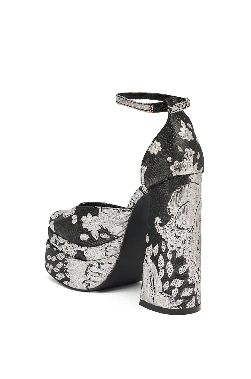 AZALEA WANG ZIPPORAH BLACK BROCADE PUMP - Image 5
