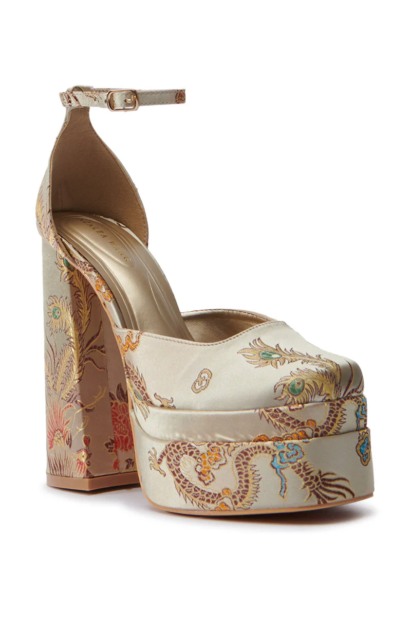 AZALEA WANG ZIPPORAH GOLD BROCADE CHUNKY PUMP - Image 5