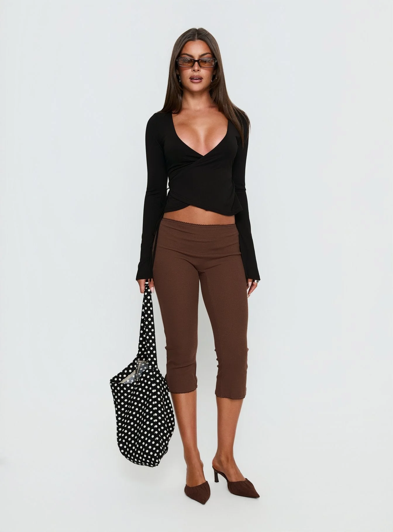 Baseline Rib Capri Pants Chocolate - Image 2