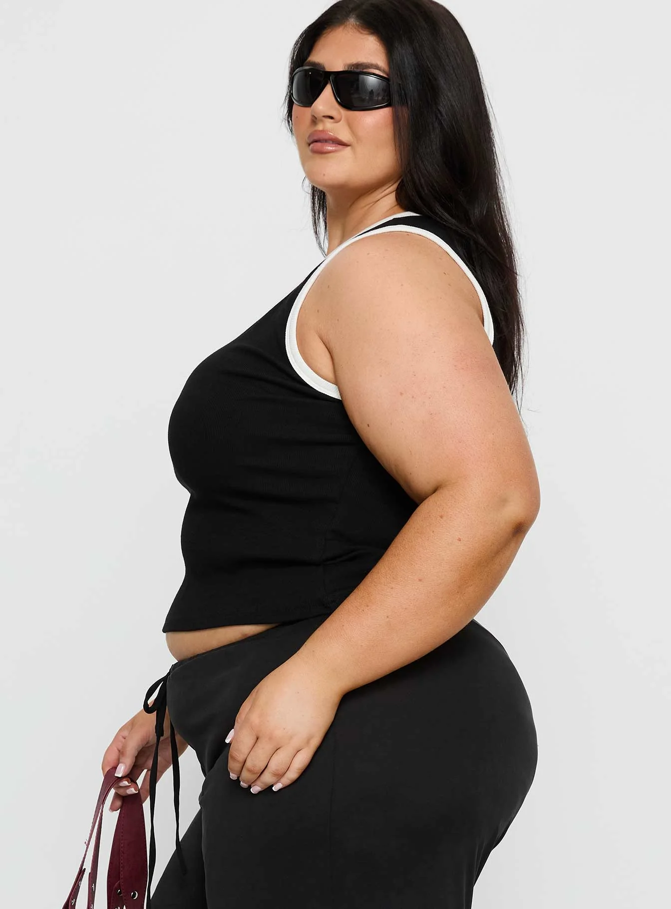 Baseline V Neck Rib Tank Top Black / White Curve - Image 4