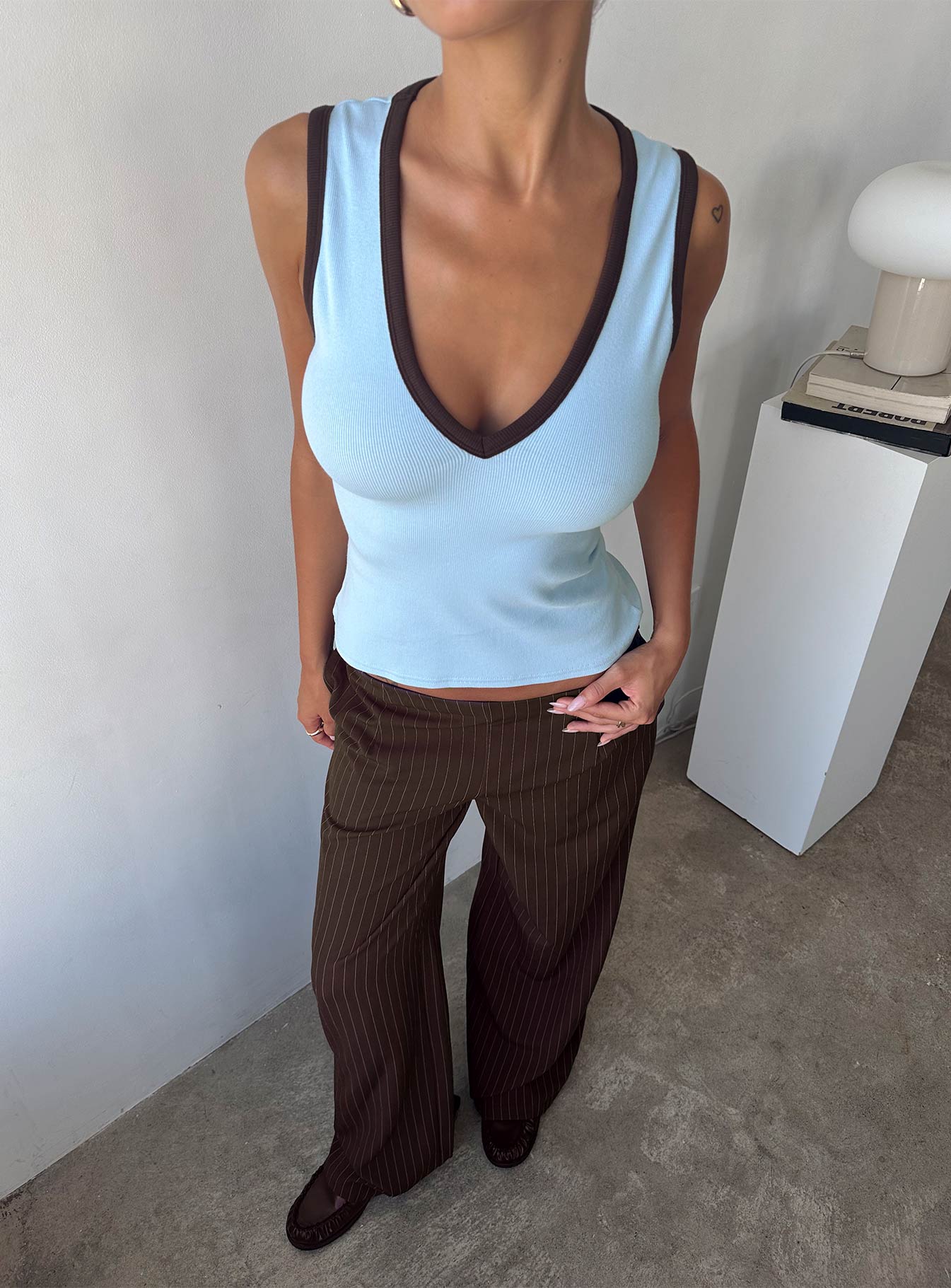 Baseline V Neck Rib Tank Top Blue / Brown - Image 8