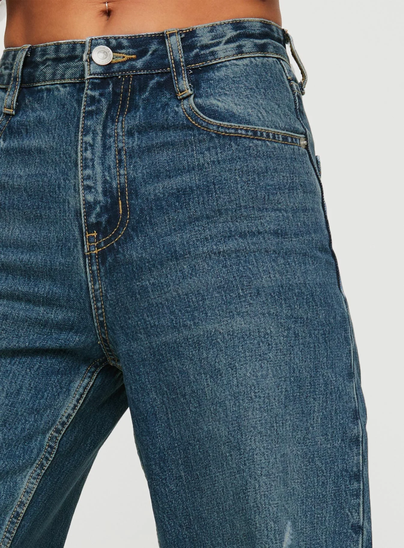Beetle High Rise Wide Leg Ripped Jeans Mid Wash - Image 6