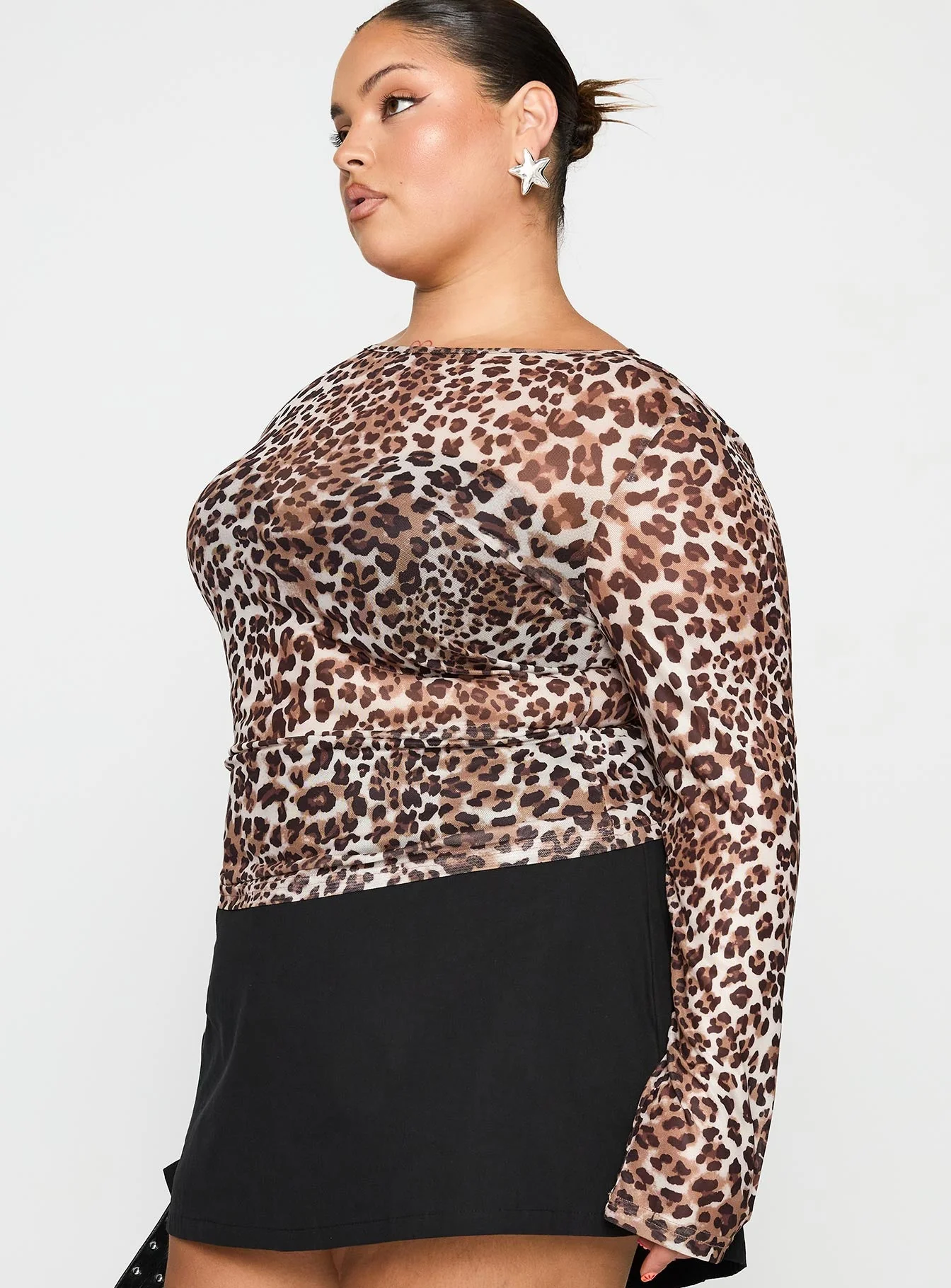 Believe Me Long Sleeve Top Leopard Curve - Image 3