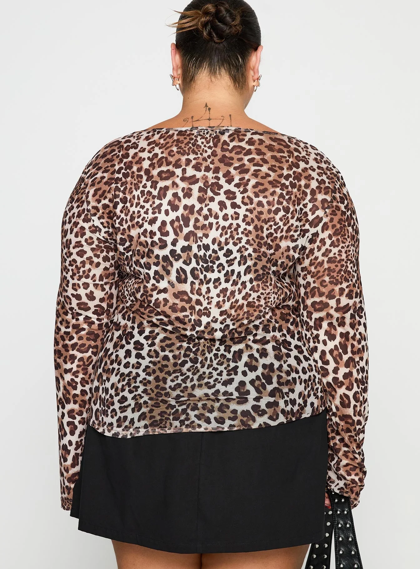 Believe Me Long Sleeve Top Leopard Curve - Image 4