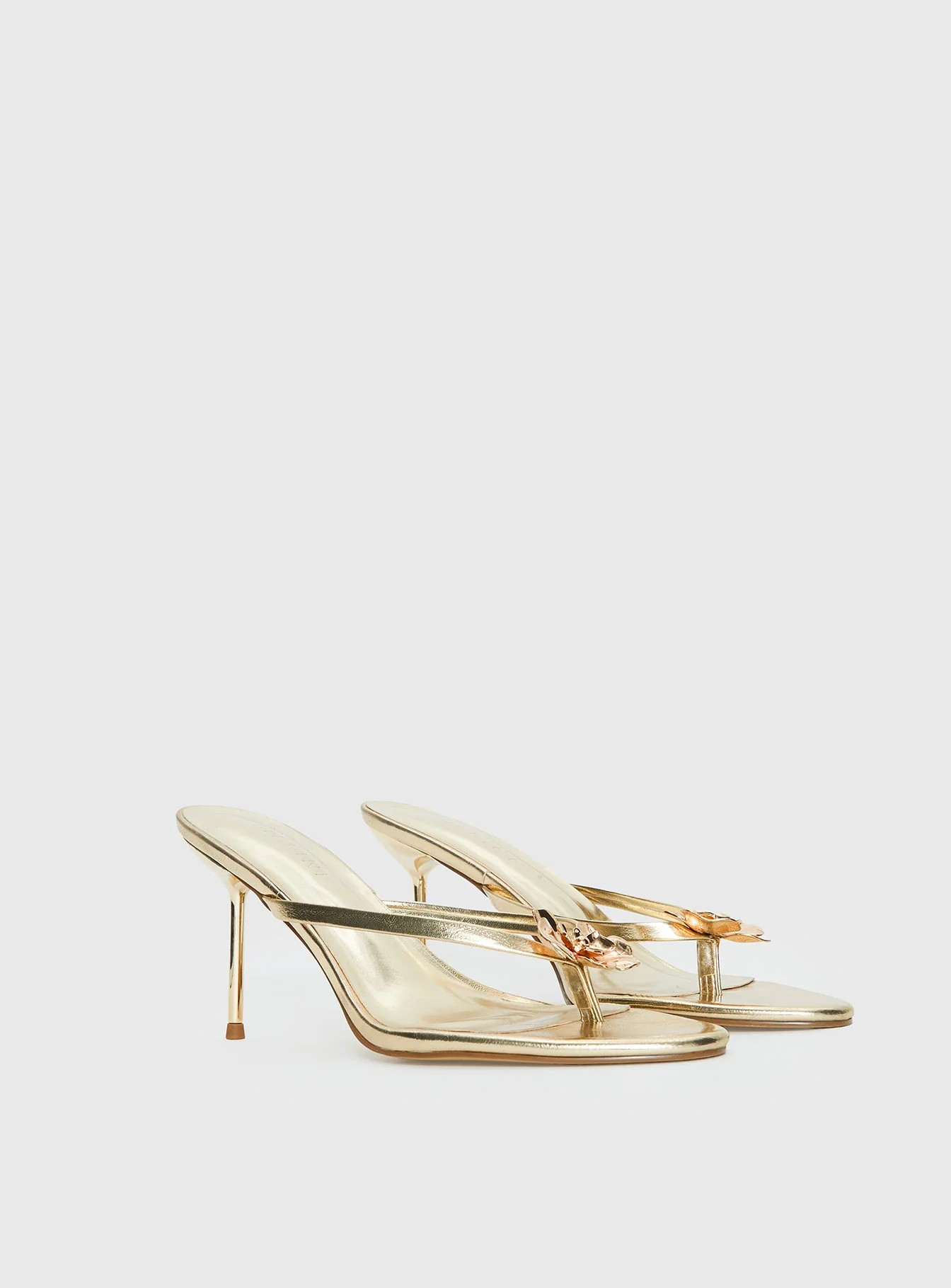 Billini Dalella Thong Heels Gold Metallic - Image 3