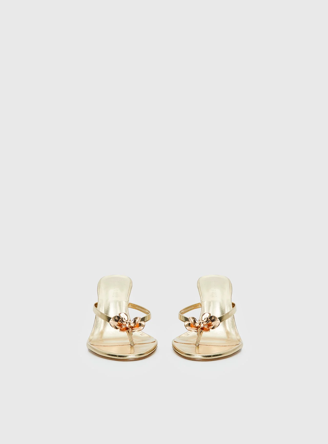 Billini Dalella Thong Heels Gold Metallic - Image 4