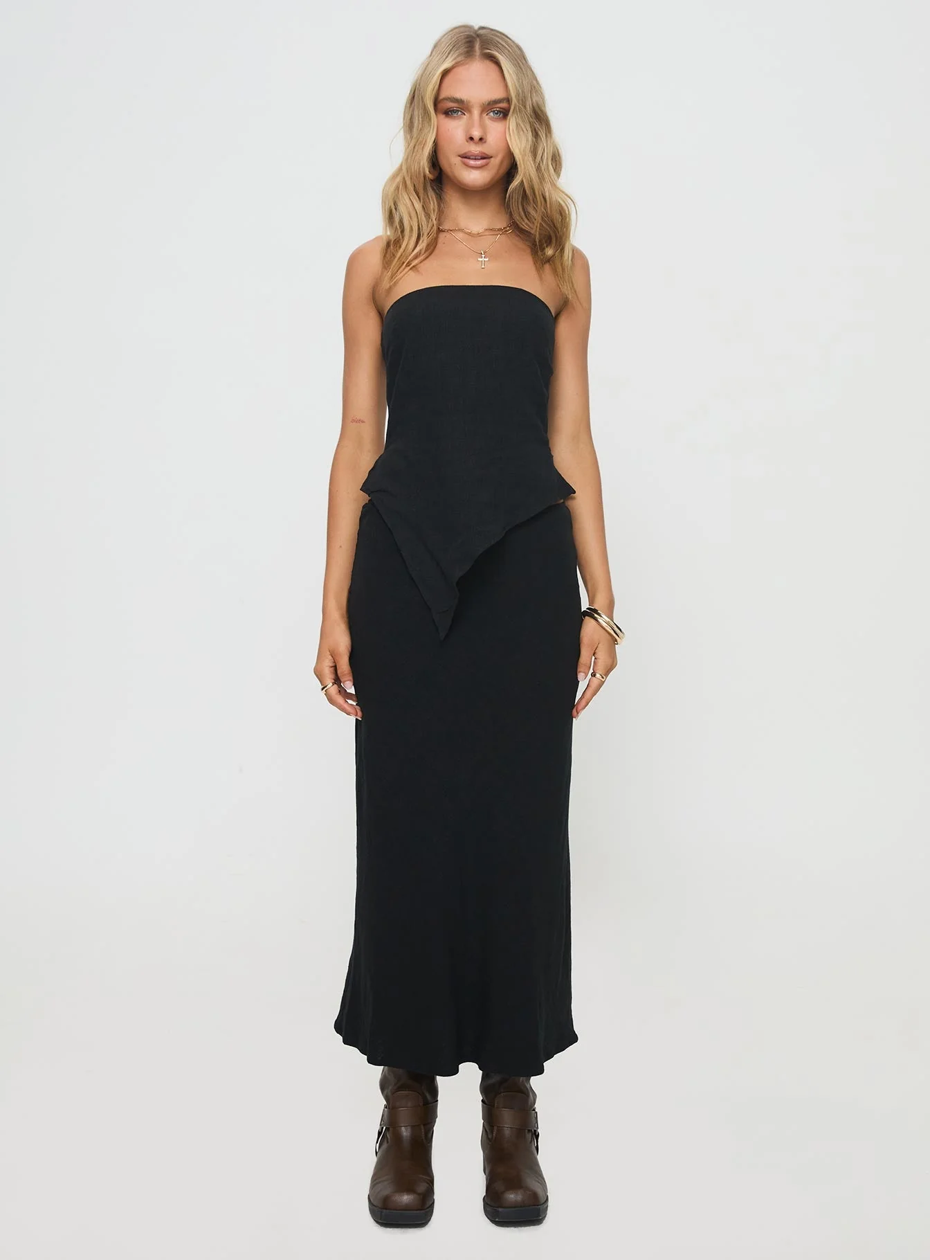 Birdie Asymmetric Linen Blend Top Black - Image 7