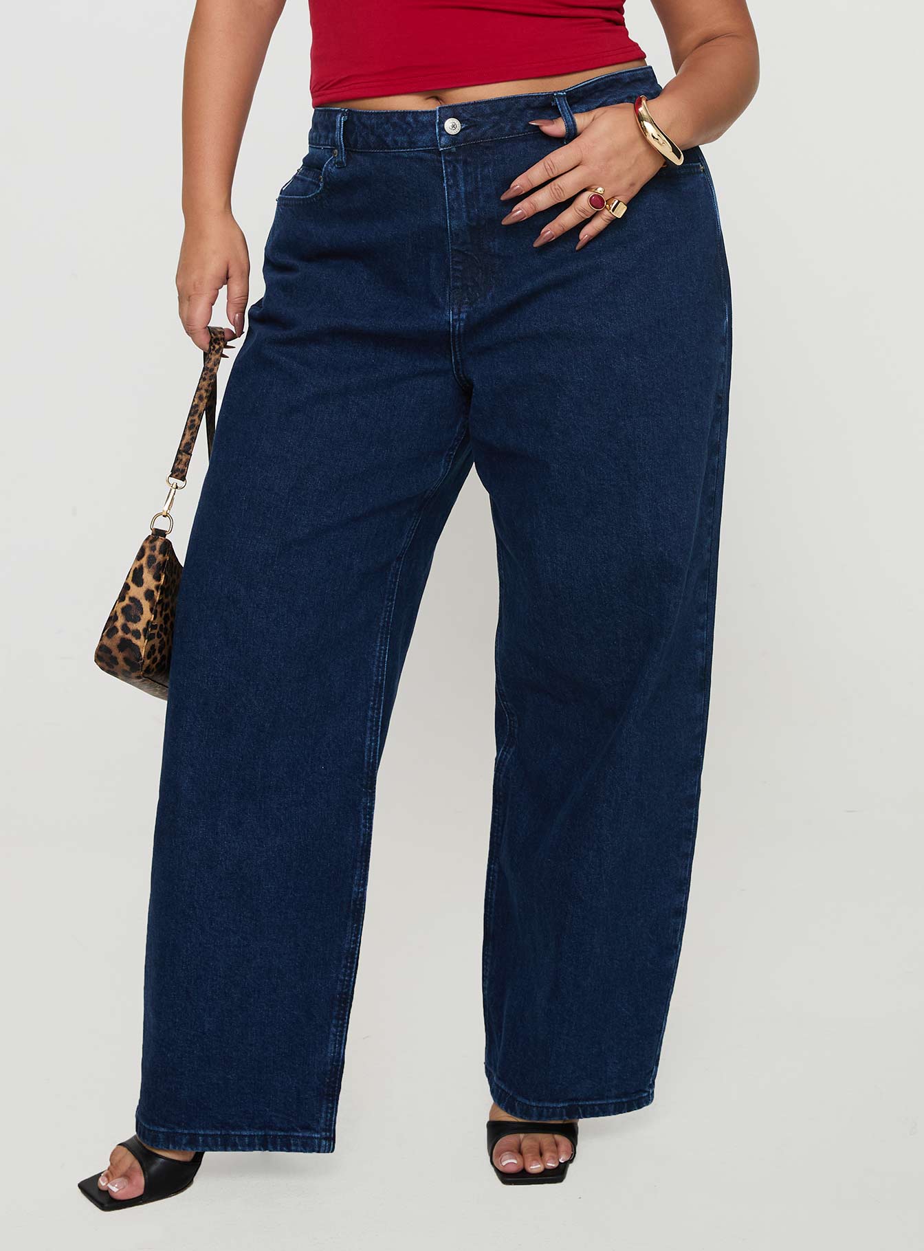Britta Mid Rise Tapered Leg Jeans Dark Wash Curve - Image 2