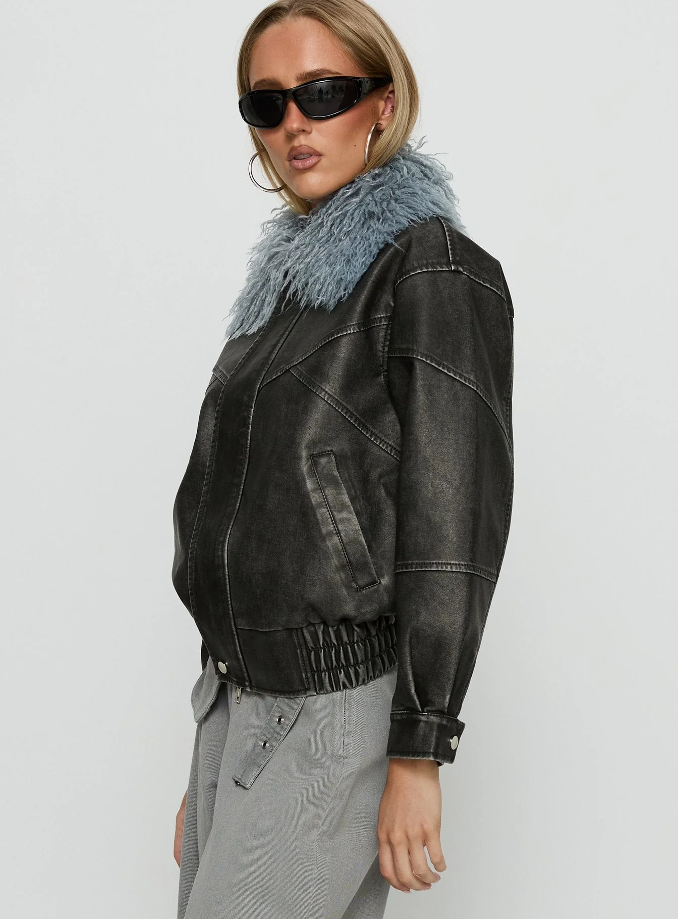 Brittanni Fluffy Collar Jacket Black / Blue - Image 4