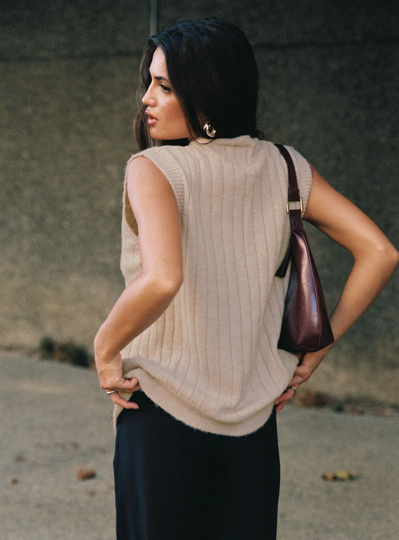 Brookvale Button Up Knit Vest Beige - Image 4
