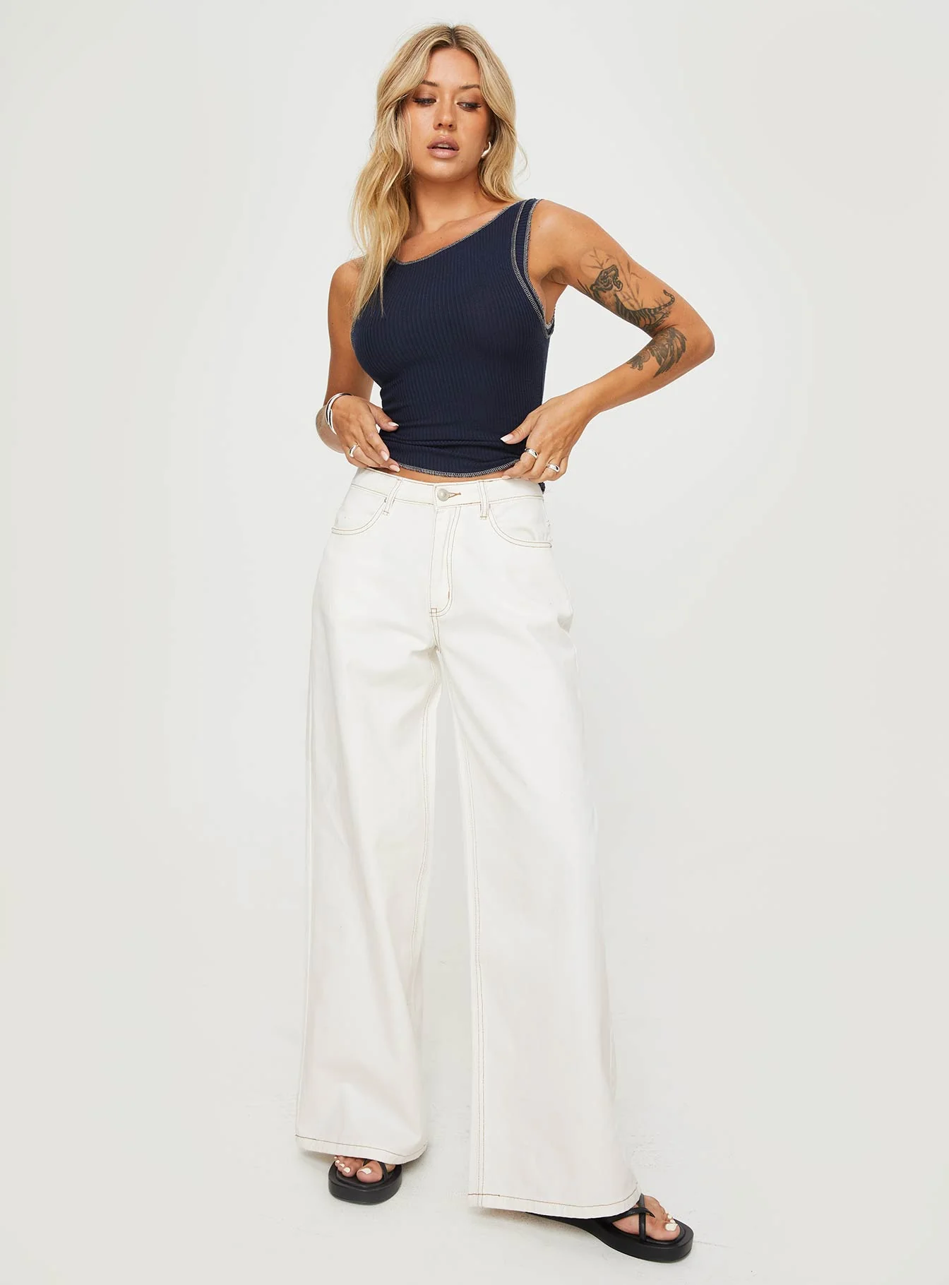 Casado Top Navy - Image 2