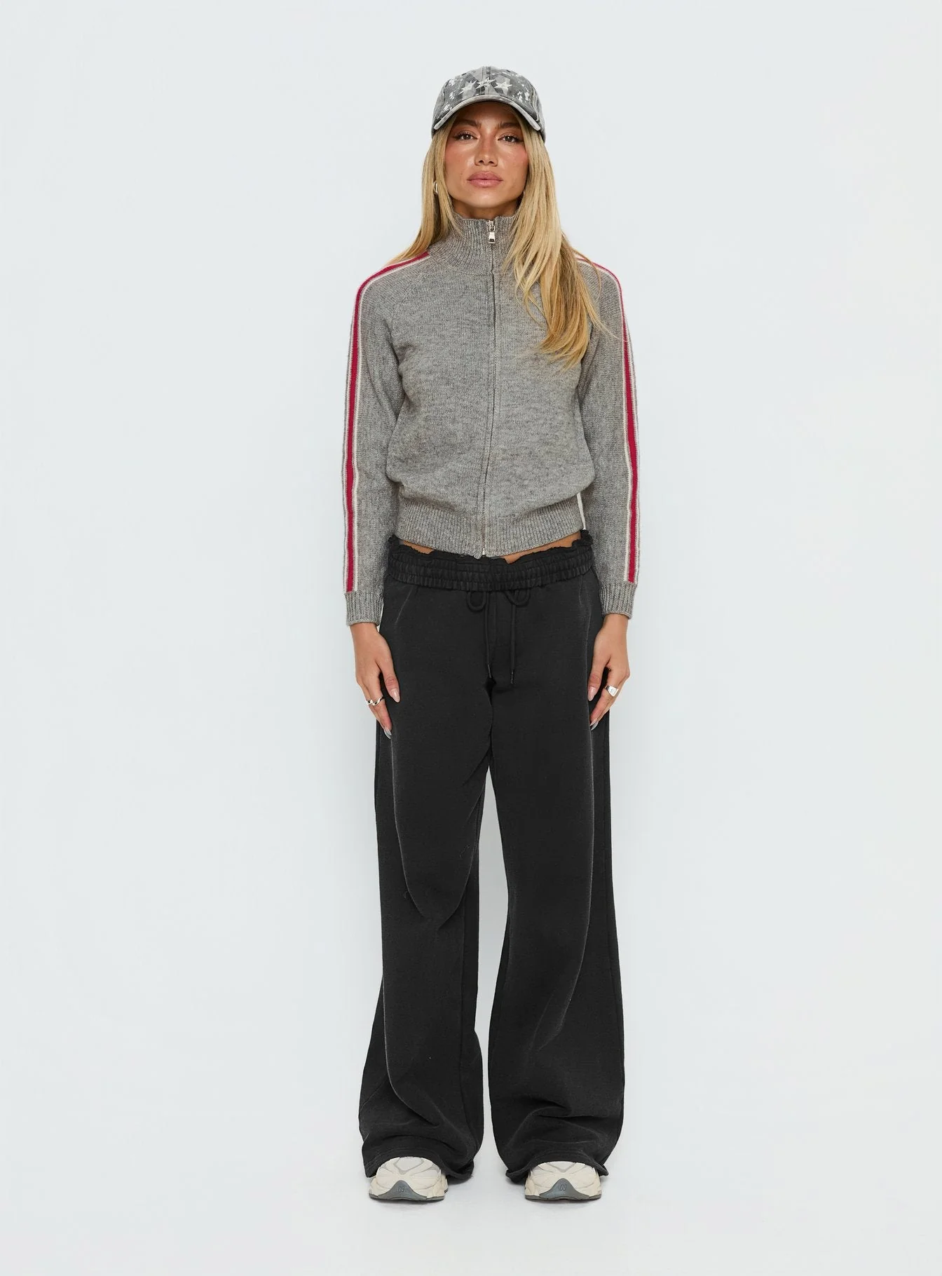 Caysey Zip Through Knit Sweater Grey - Image 7