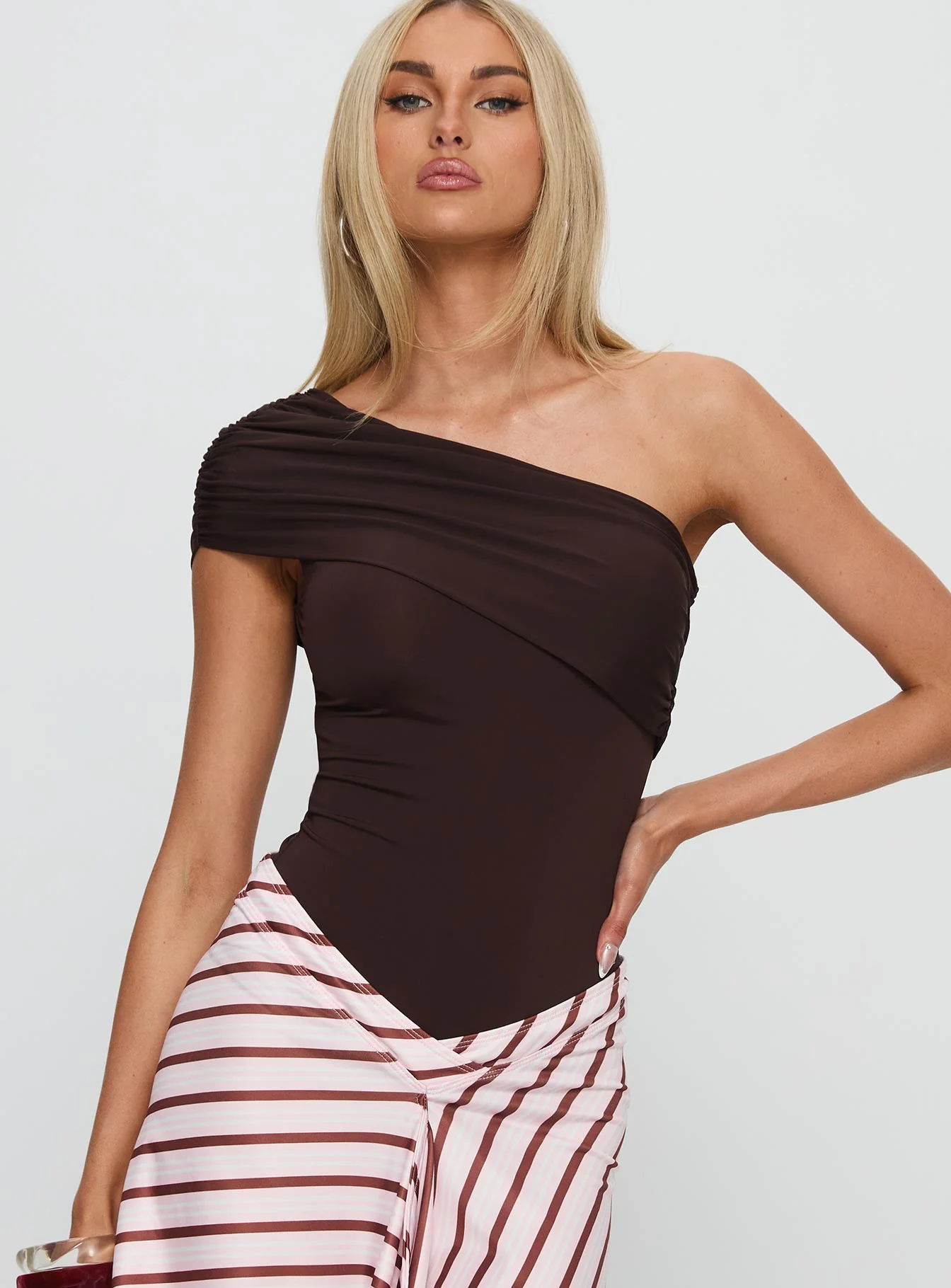 Celyra One Shoulder Bodysuit Chocolate - Image 2