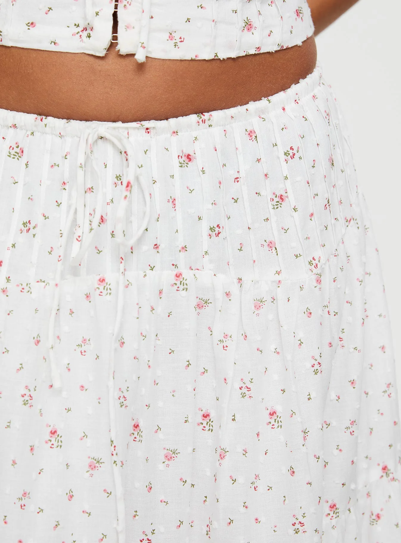 Cherry On Top Maxi Skirt White Floral - Image 6
