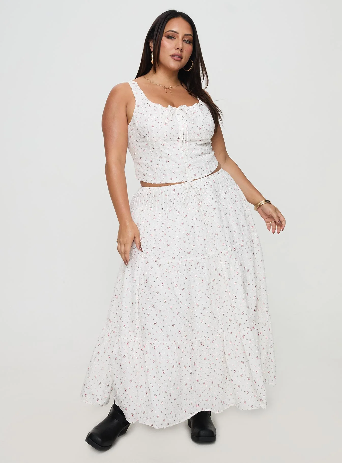 Cherry On Top Maxi Skirt White Floral Curve - Image 3