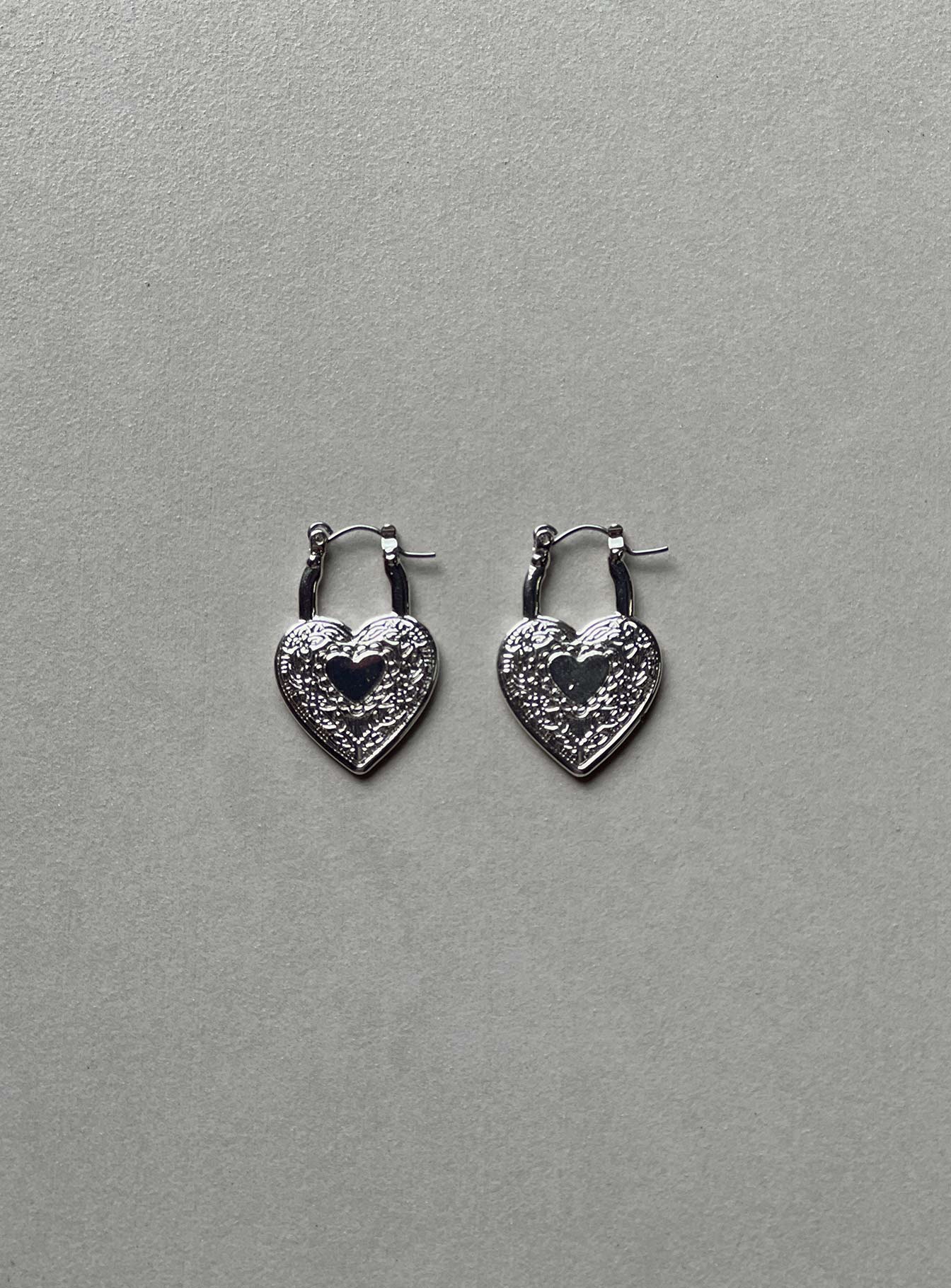 Classic Moments Earrings Silver - Image 3