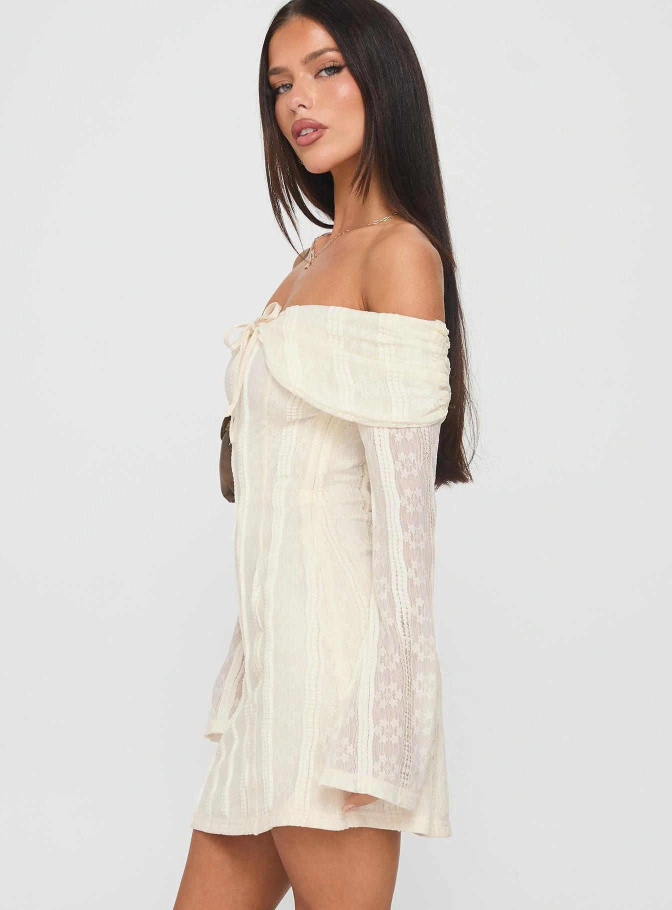 Colettie Long Sleeve Mini Dress Cream - Image 4