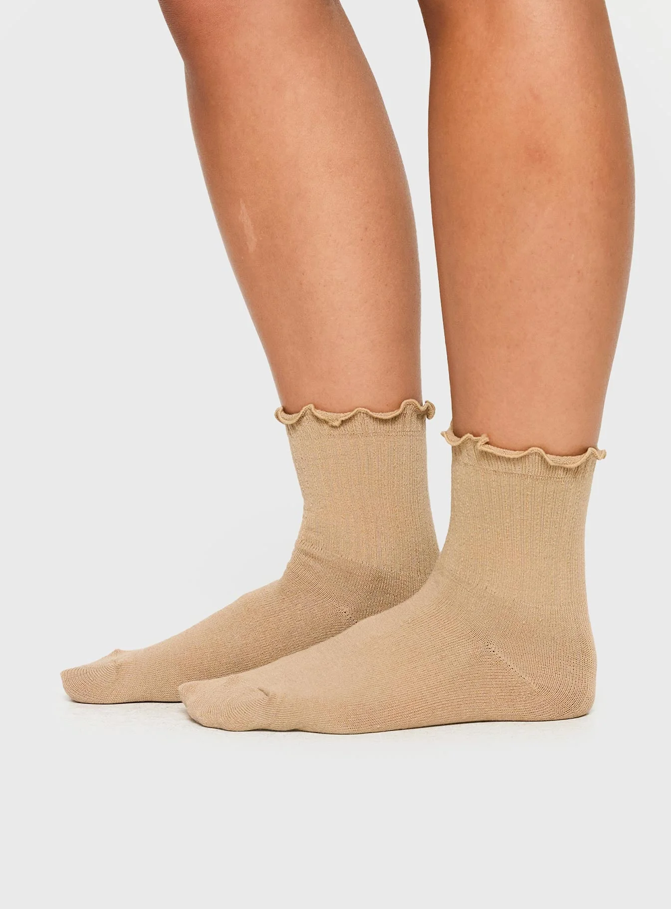 Comes And Goes Frill Socks Beige - Image 3
