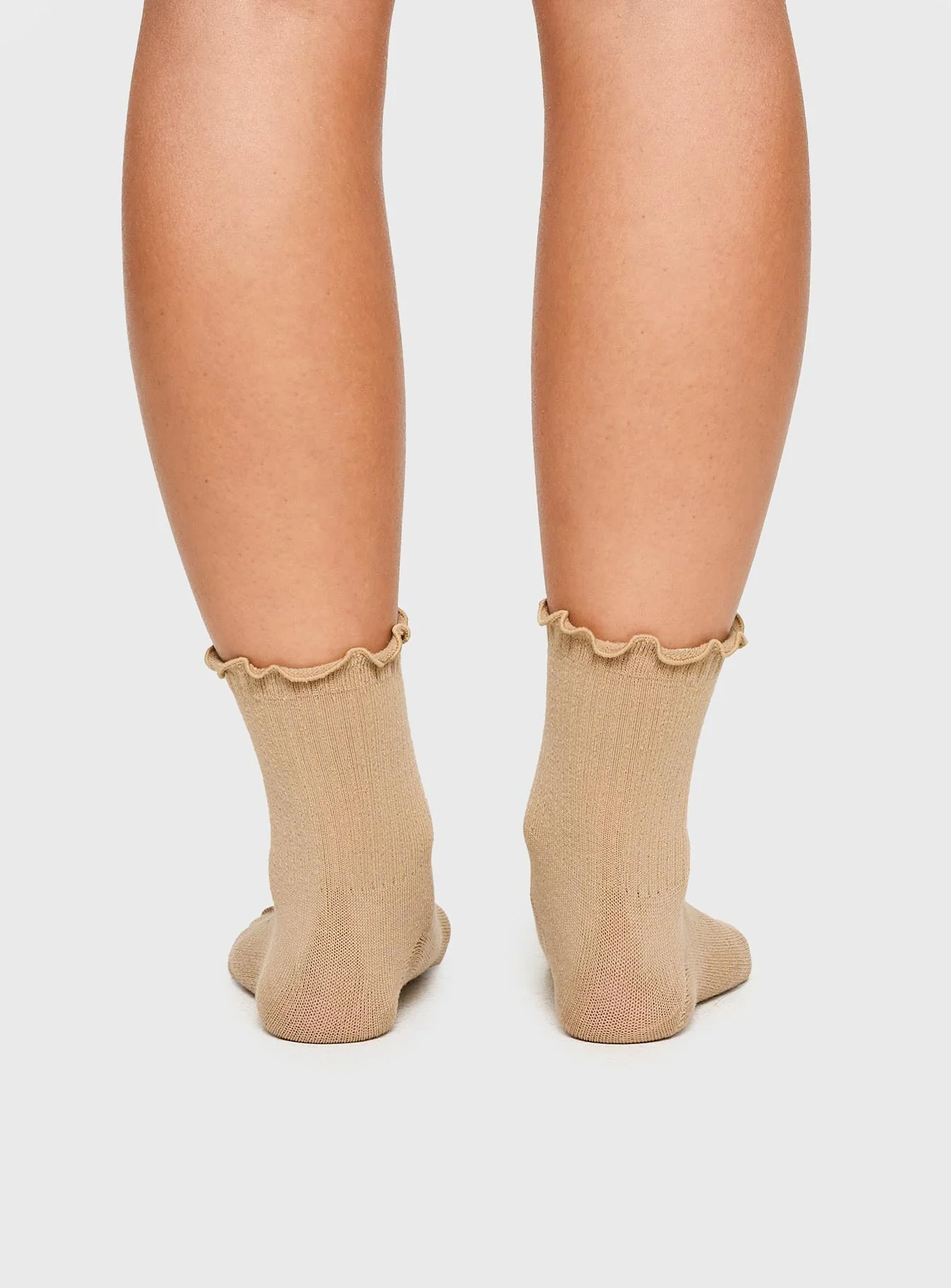 Comes And Goes Frill Socks Beige - Image 4