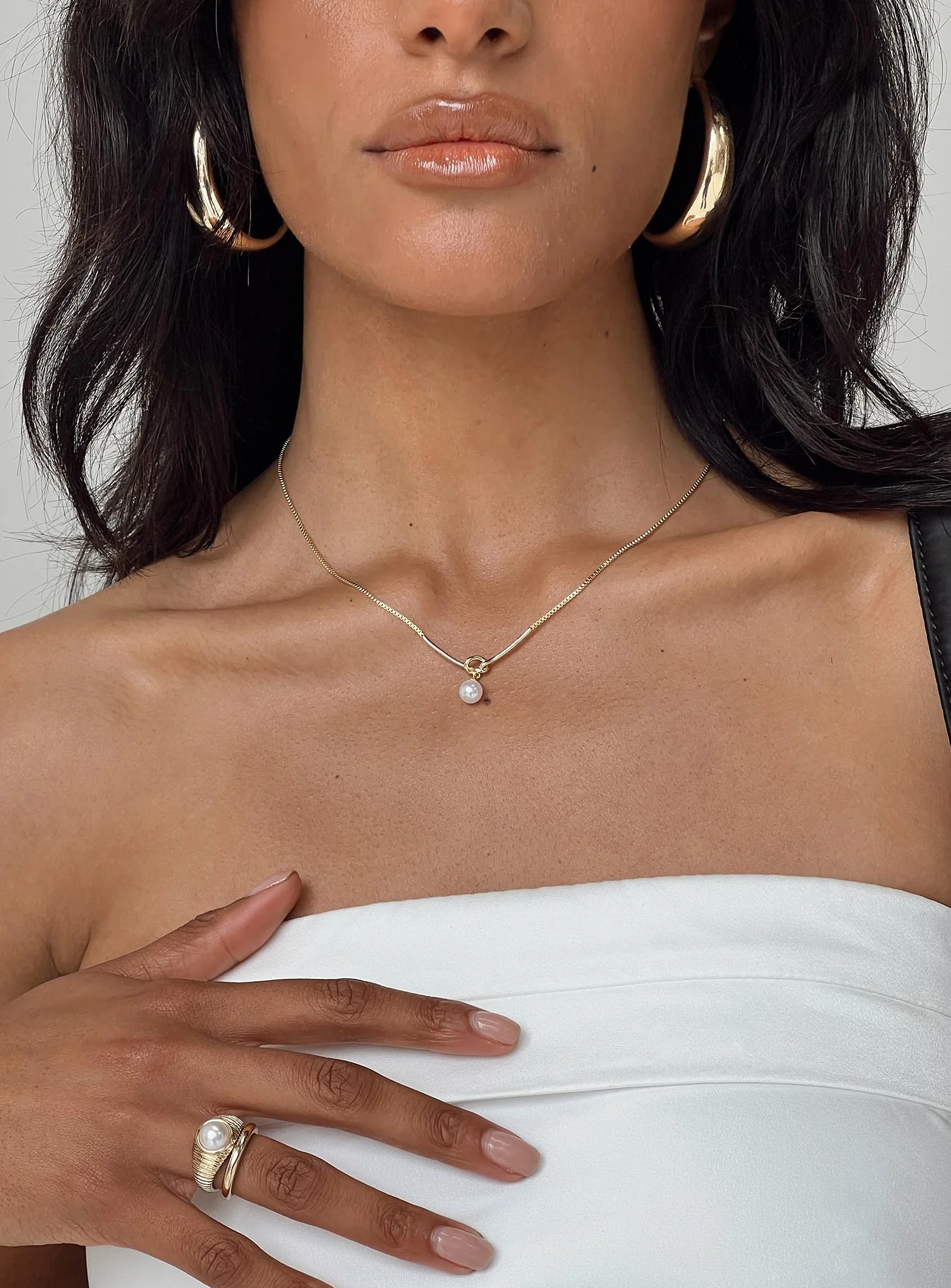 Dais Necklace Gold - Image 4