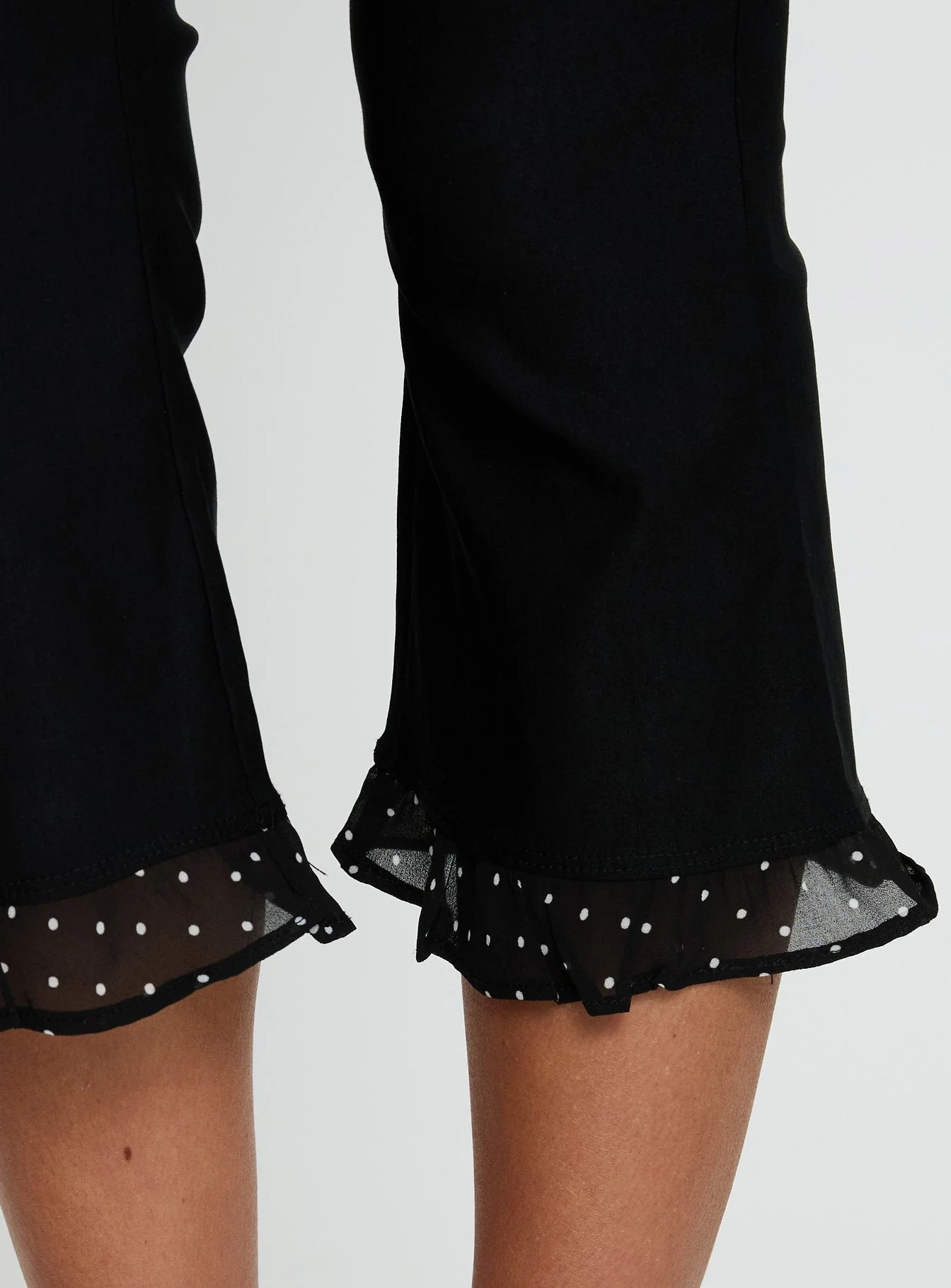 Darsie Frill Capri Black Polka Dot - Image 6
