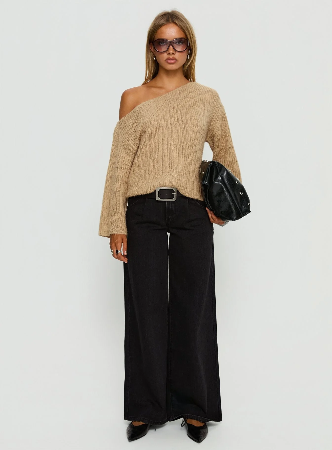 Delyn Off Shoulder Slouchy Knit Sweater Camel - Image 7