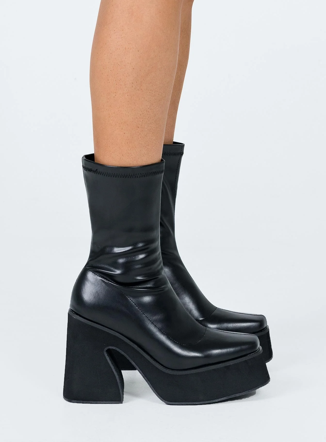 Dockery Boots Black - Image 3
