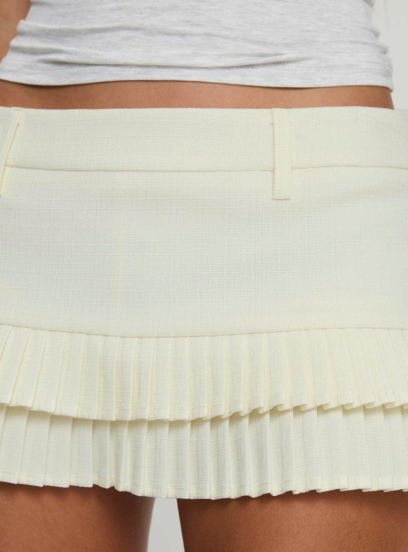 Deei Double Ruffle Mini Skort Soft Lemon - Image 10