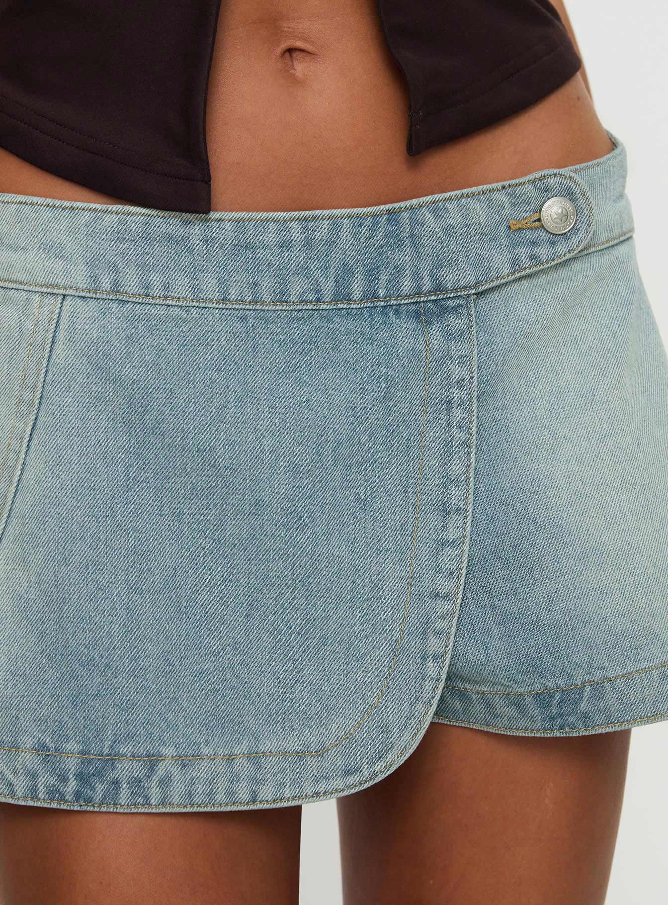 Down For The Ride Denim Skort Light Wash Tall - Image 6