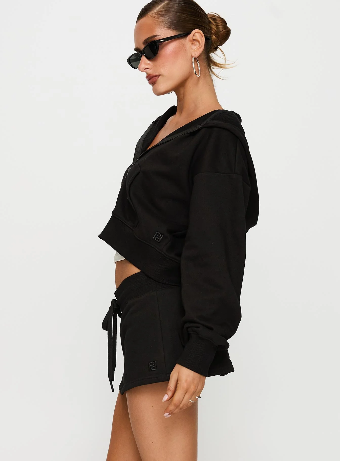 Down Low Fleece Skort Black - Image 4