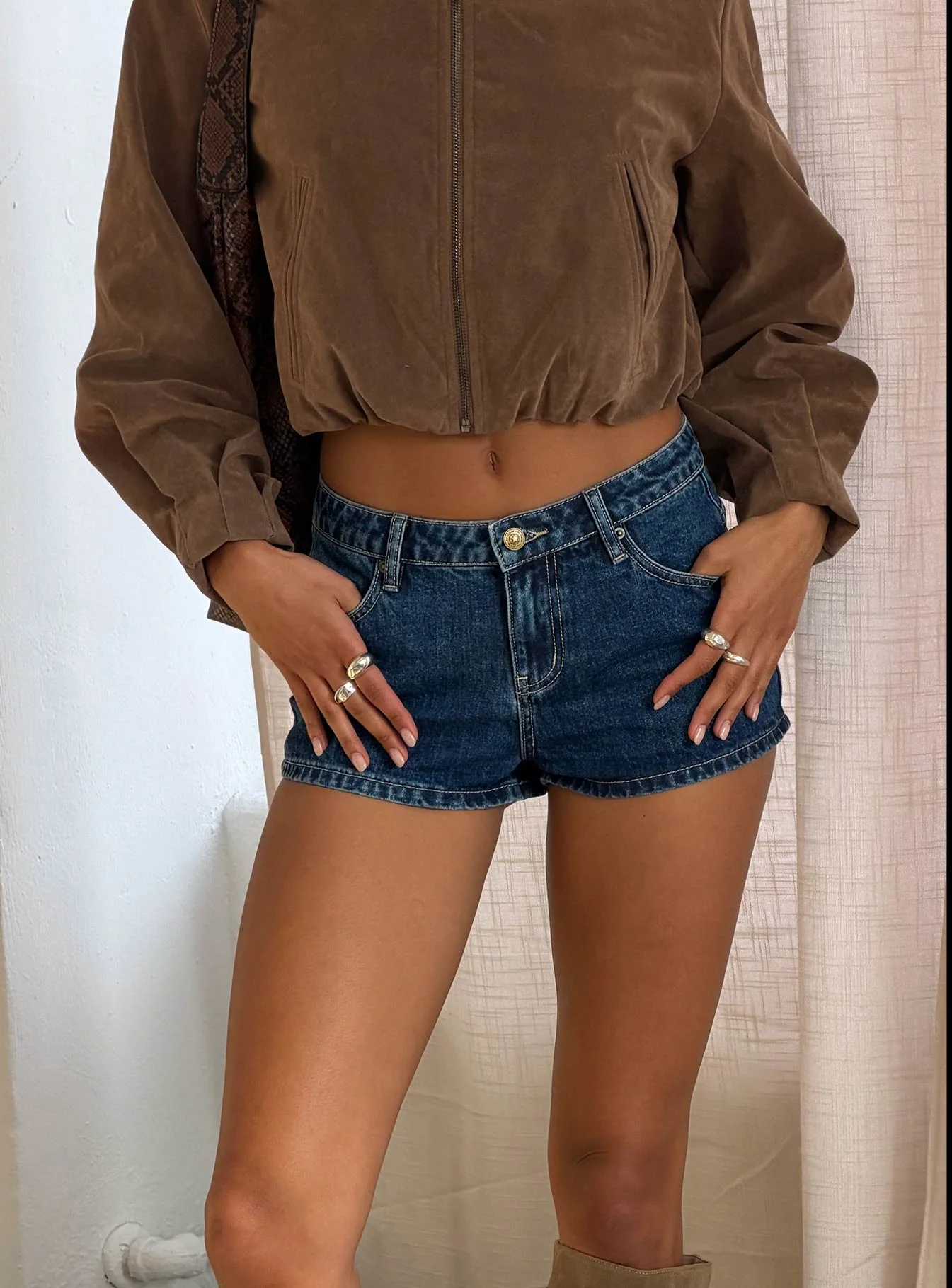 Dreamful Low Rise Mini Denim Shorts Mid Wash - Image 12