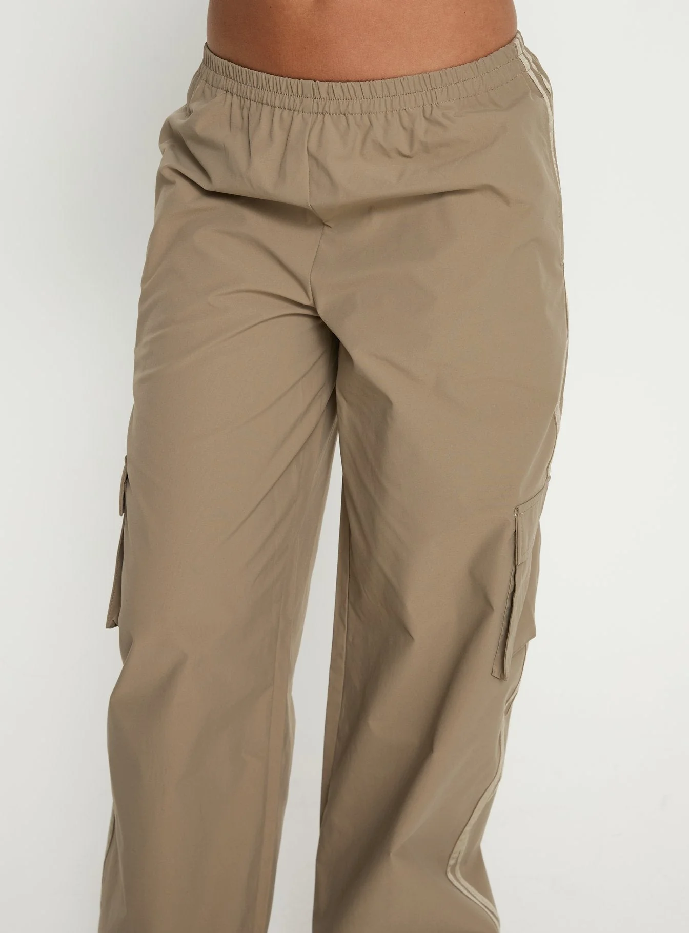 Ellyn Baggy Cargo Pants Khaki - Image 5