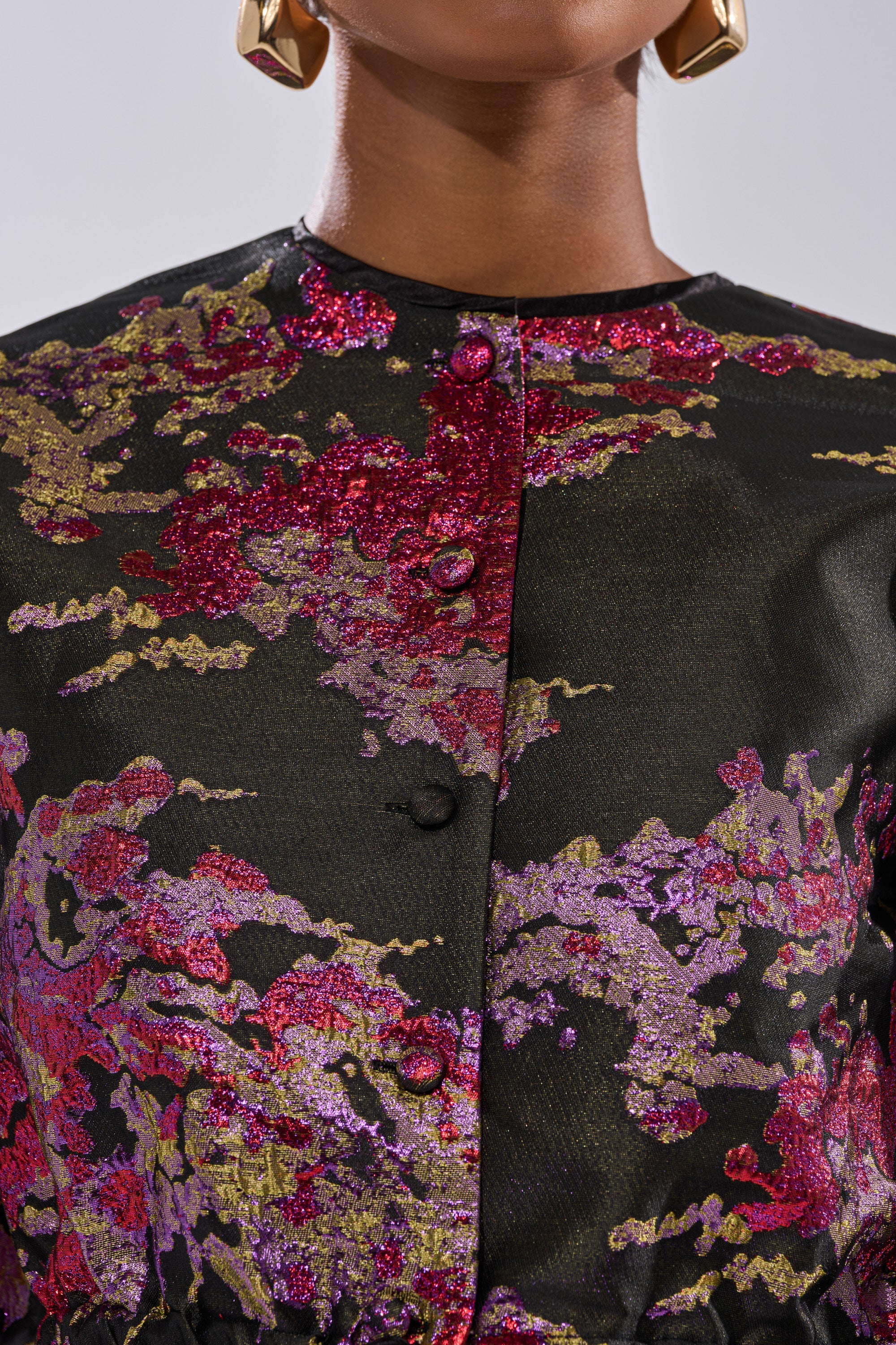 ETHEREAL BROCADE SHORT SLEEVE BLOUSE IN PINK - Image 8