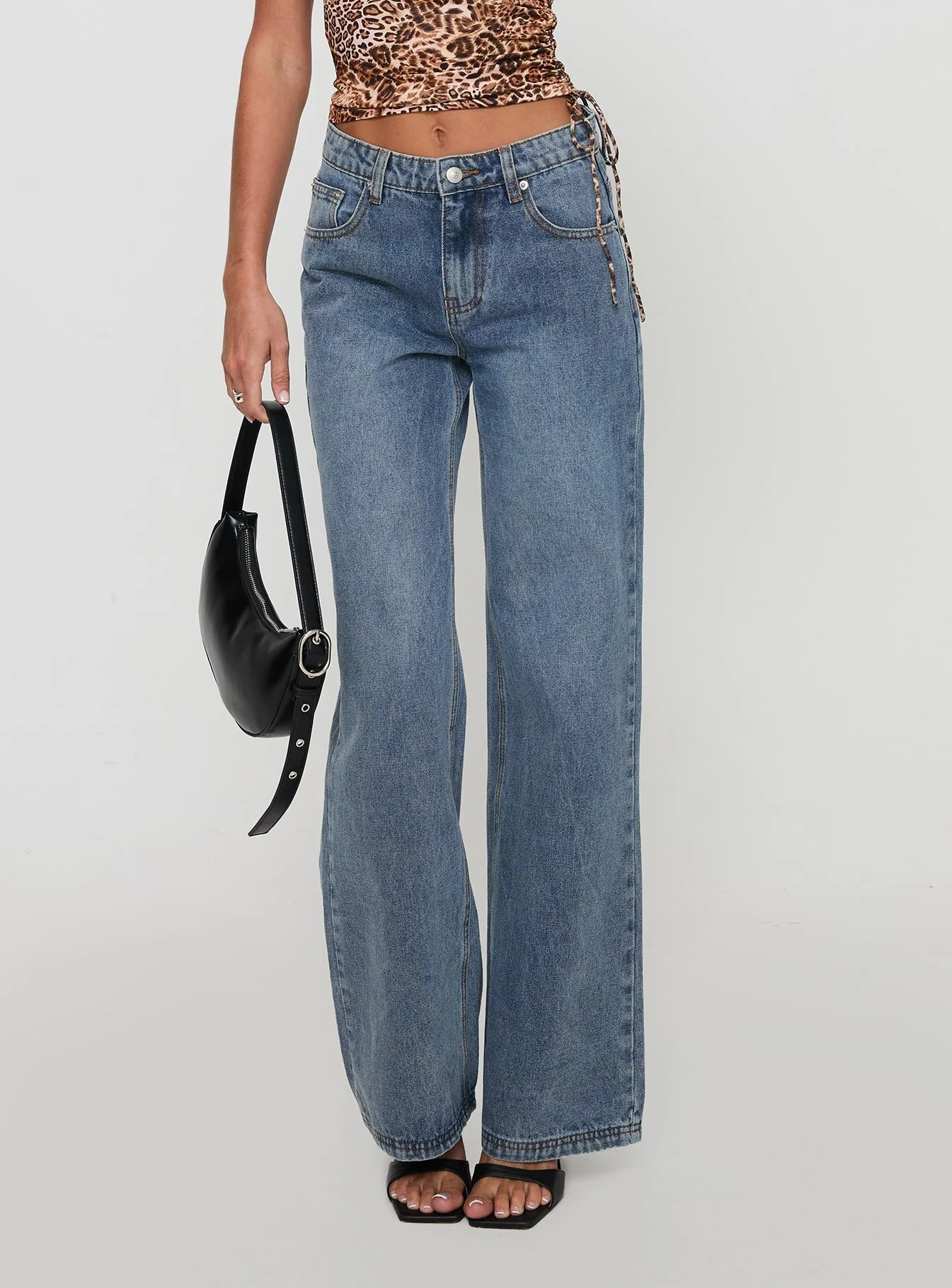 Everlong Mid Rise Straight Leg Jeans Mid Blue Wash - Image 2