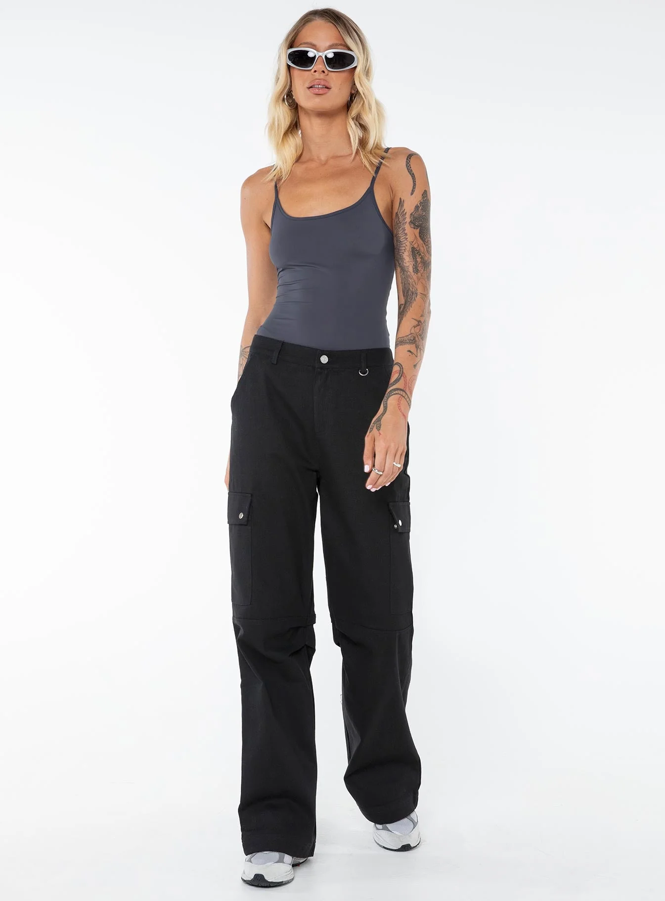 Fallout Mid Rise Cargo Pants Black Tall - Image 3