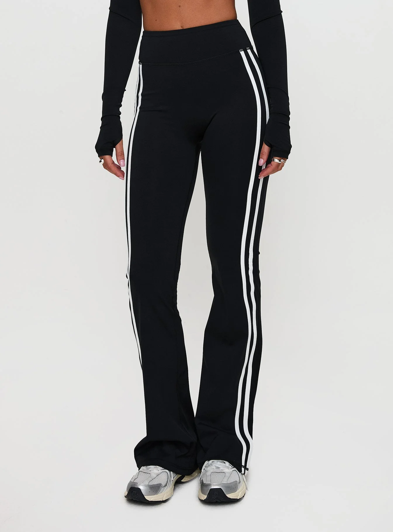 Fast Track Active Flare Pants Black - Image 2