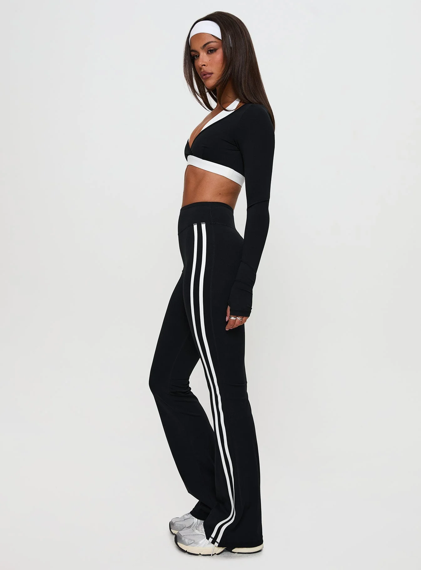 Fast Track Active Flare Pants Black - Image 4
