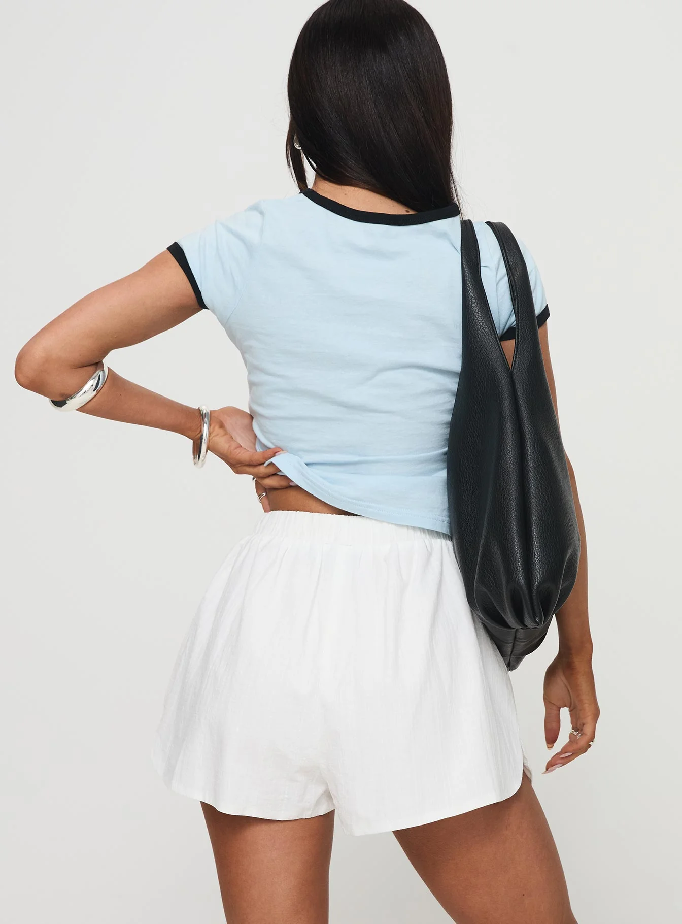 Fealure Shorts White - Image 5