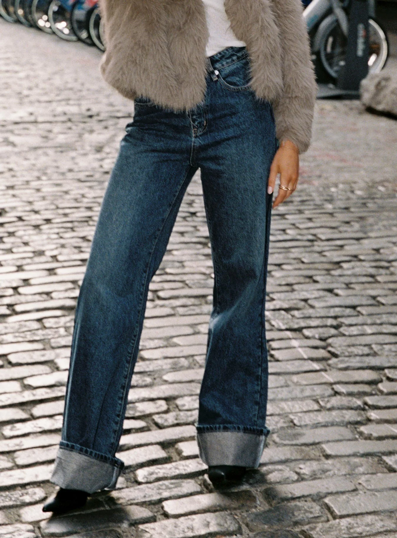 Florida Keys Mid Rise Straight Leg Cuffed Jeans Mid Blue - Image 9