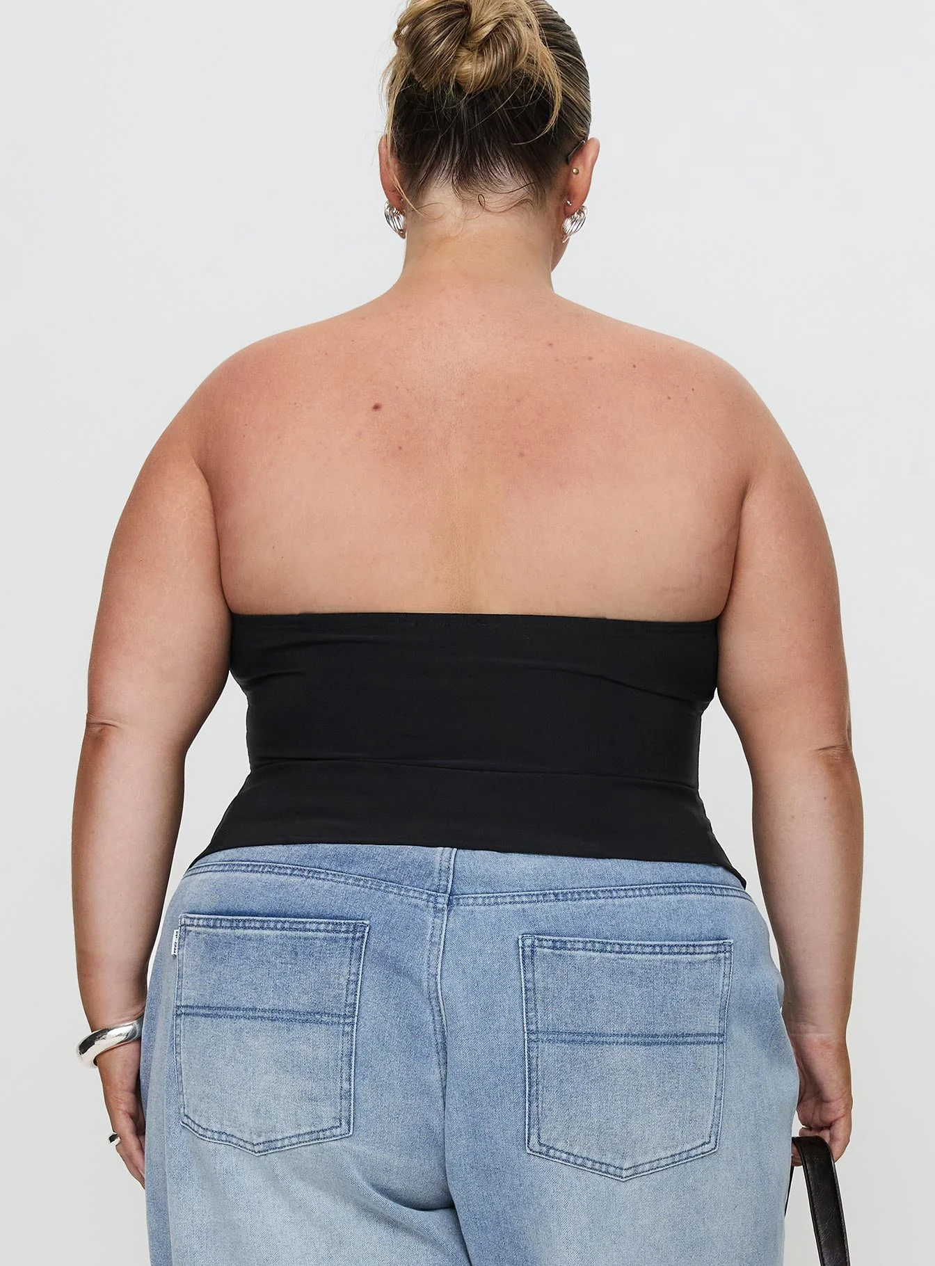 Flounce Strapless Top Black Curve - Image 5