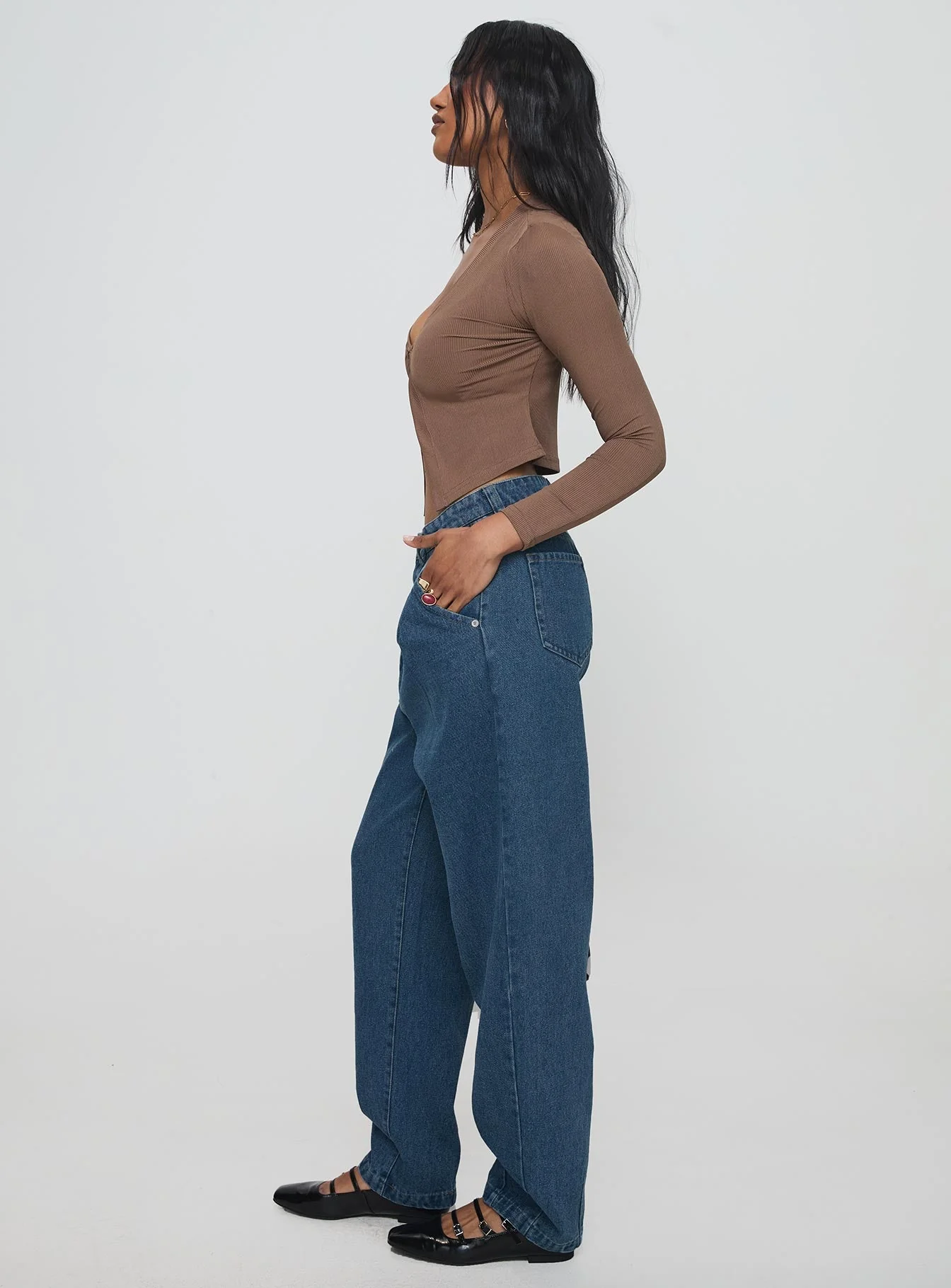 Forestier Mid Rise Barrel Leg Pin Tuck Jeans Mid Blue - Image 4