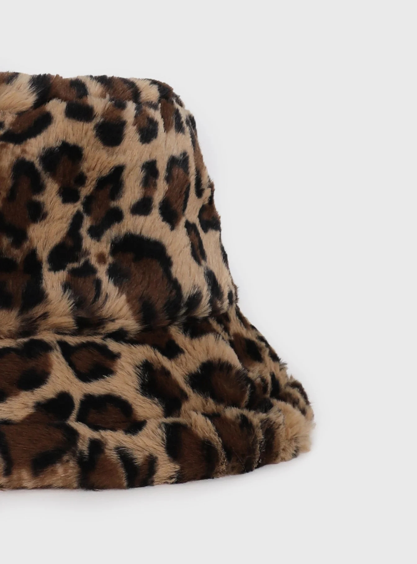 Frankle Faux Fur Bucket Hat Leopard - Image 3