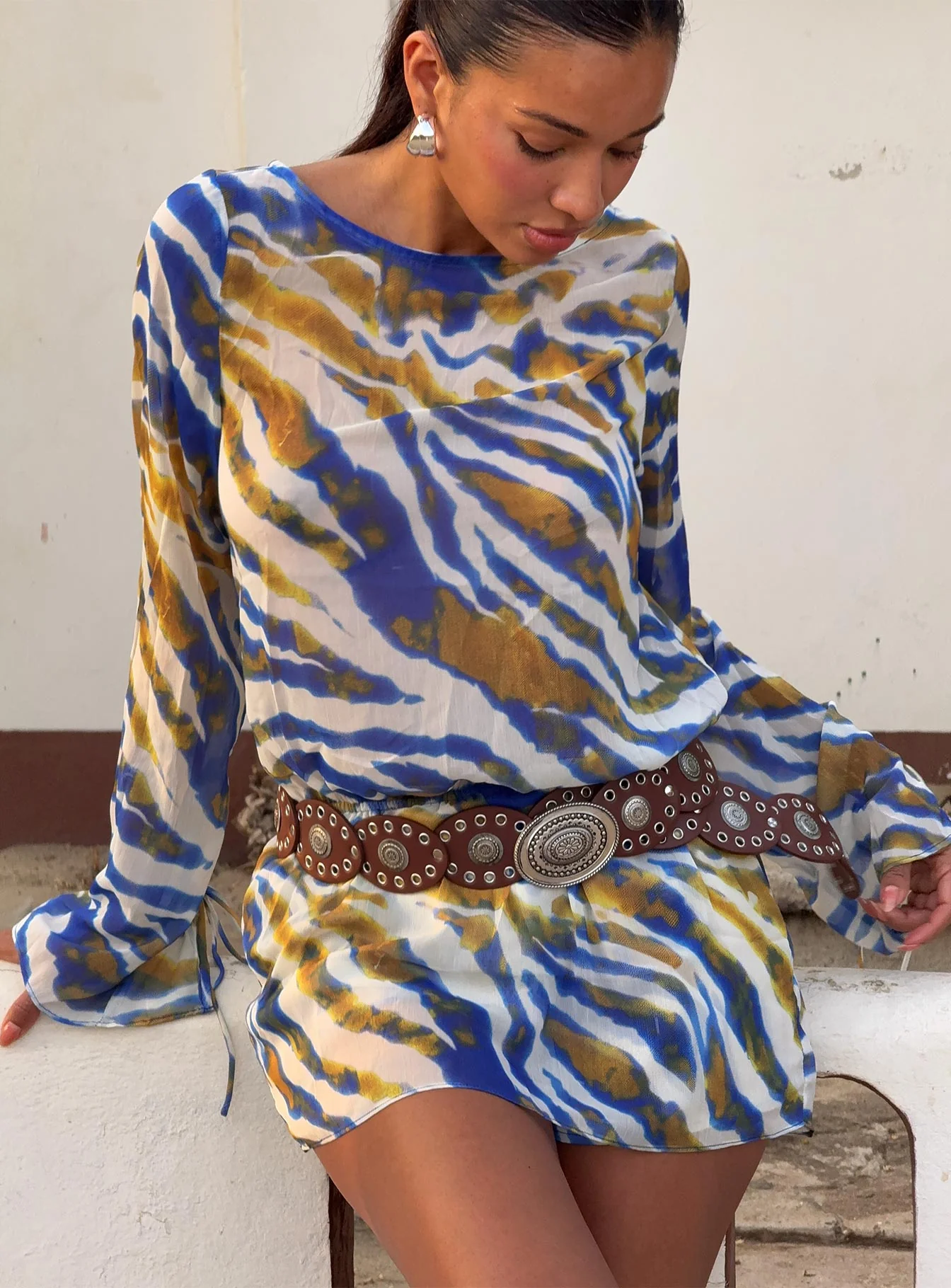 Get Closer Backless Romper Blue Zebra - Image 8