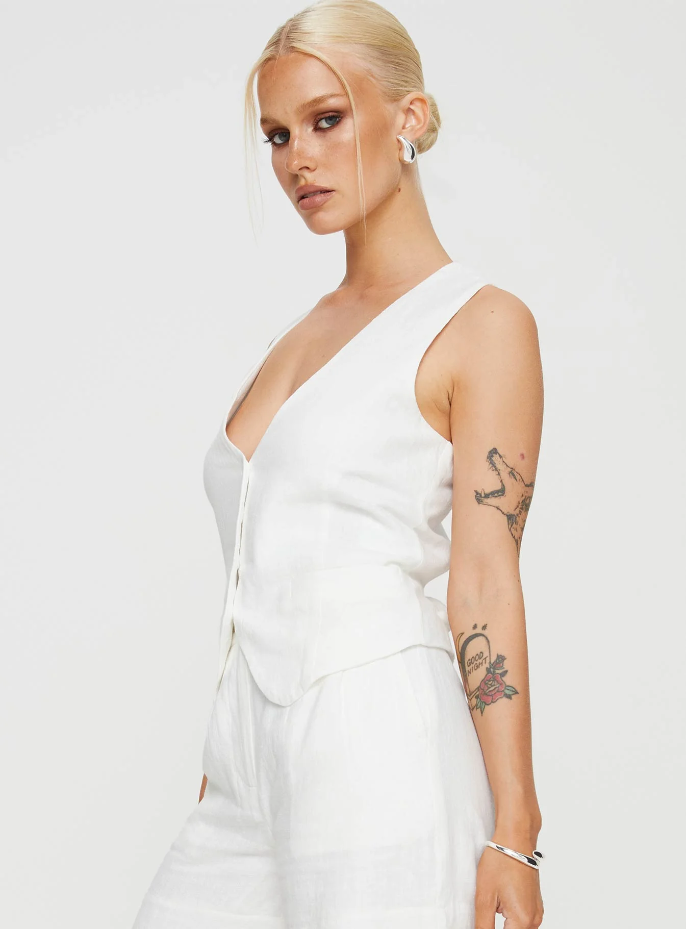 Ginger Linen Blend Vest White - Image 4