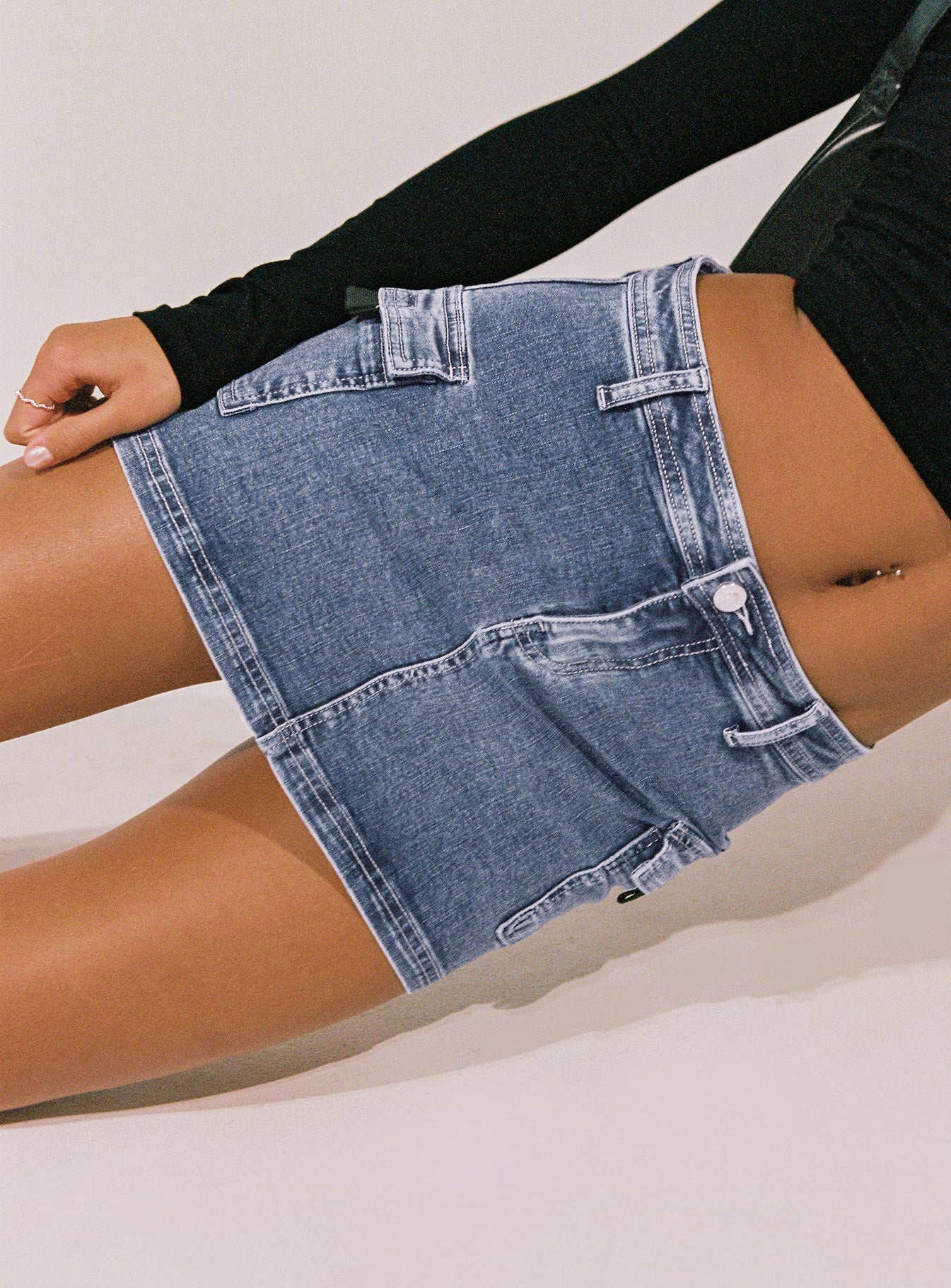 Grishea Low Rise Denim Skirt - Image 3