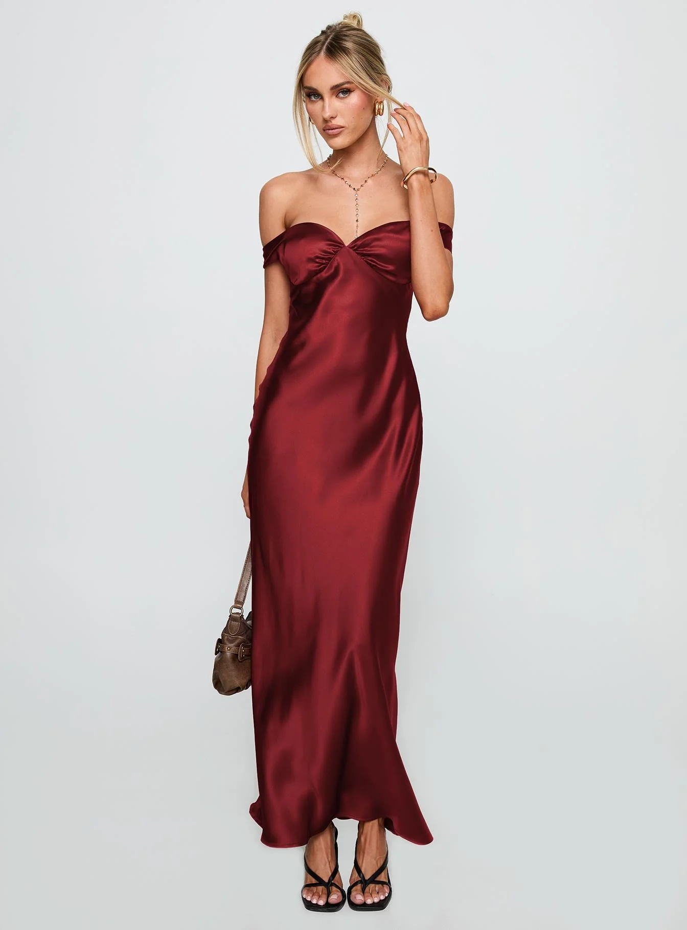Heartthrobs Off The Shoulder Maxi Dress Red - Image 3